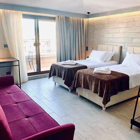 Deluxe Rooms In Blloku Area Tirana Zewnętrze zdjęcie