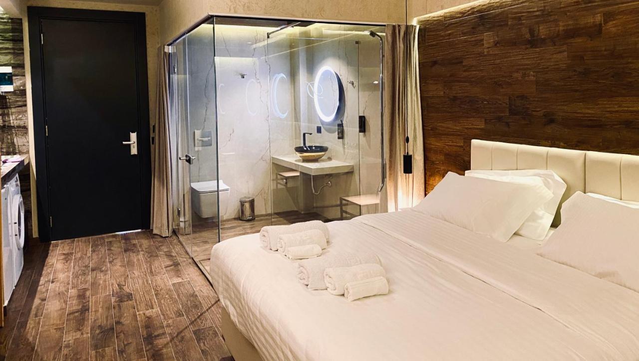 Deluxe Rooms In Blloku Area Tirana Zewnętrze zdjęcie