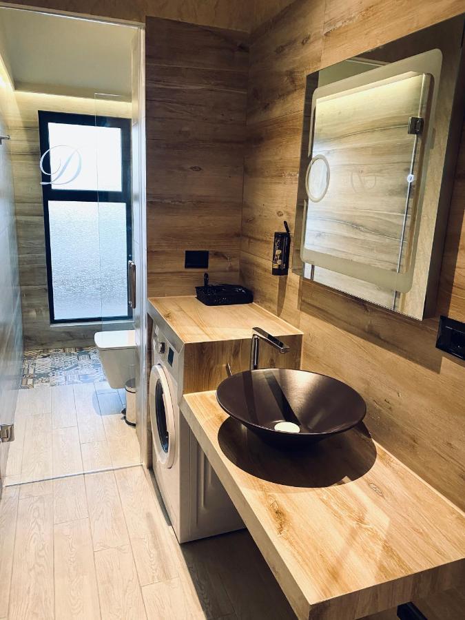 Deluxe Rooms In Blloku Area Tirana Zewnętrze zdjęcie