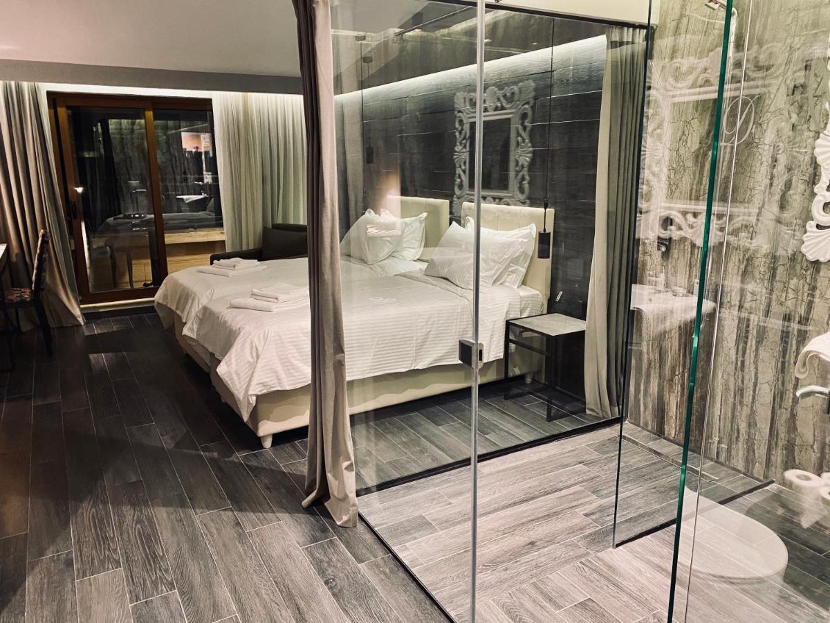 Deluxe Rooms In Blloku Area Tirana Zewnętrze zdjęcie
